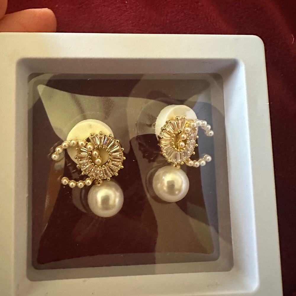 Gold and Pearl Floral Earrings